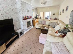 Lounge- click for photo gallery